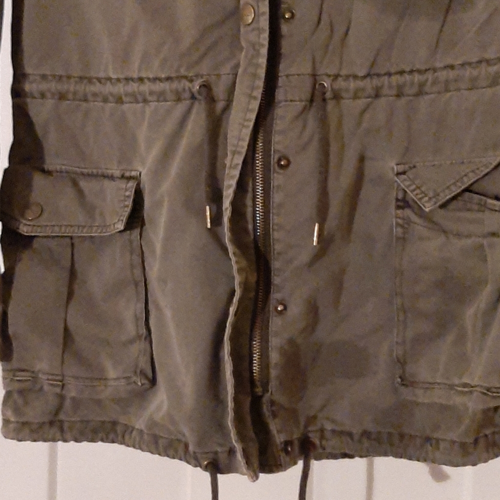 jacket - Picture 3 of 5